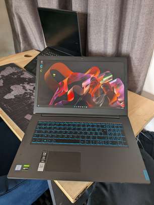 Lenovo IdeaPad i5 9th GTX 1650 / 16gb ram /512gb image 5