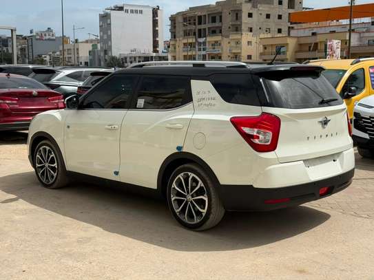 SSANGYONG TIVOLI 2017 image 2