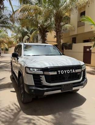 TOYOTA LAND CRUISER 300 GR Sport 2026 image 3