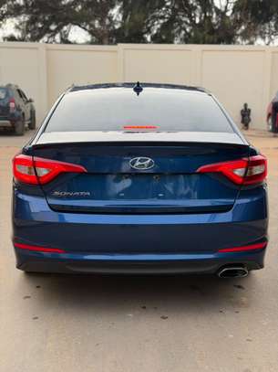 HYUNDAI SONATA image 5