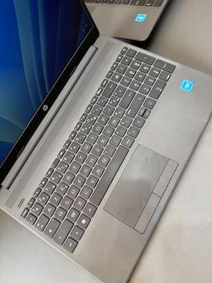 Ordinateur portable Hp 15 11th gen / ssd 256gb / 8gb ram image 4