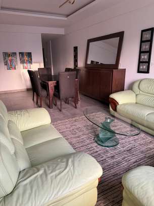 Appartement à louer point E image 3