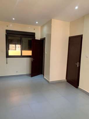 APPARTEMENT image 6