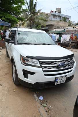 Ford explorer / 2018 image 2
