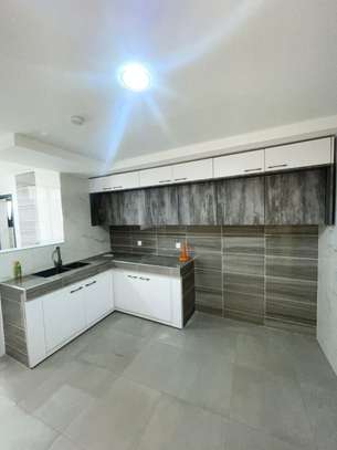 APPARTEMENT F3 À LOUER À LA CITÉ KEUR GORGUI image 10