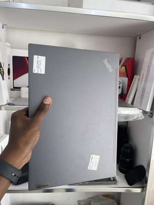 Lenovo ThinkPad T14S - I5 11th image 2