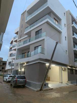 Duplex  de type F6  à louer aux mamelles image 1
