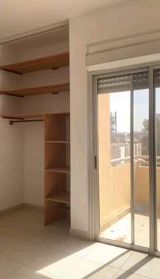 Appartement F4 lumineux à vendre cité Africa corniche image 9