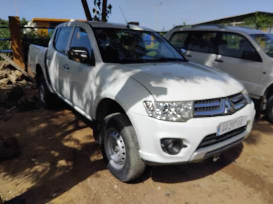 MITSUBISHI L200 2016 image 1