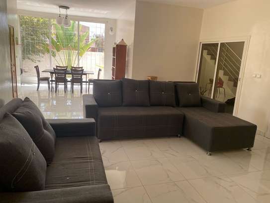Colocation villa meublee image 3