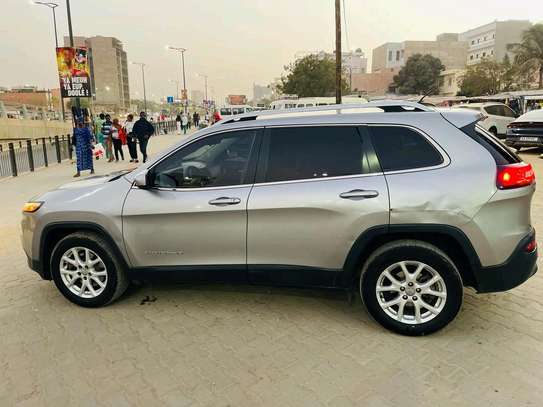Jeep cherocke 2016 image 3