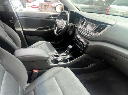 HYUNDAI TUCSON 2017 image 7
