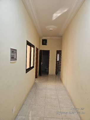 APPARTEMENT A OUEST FOIRE image 4