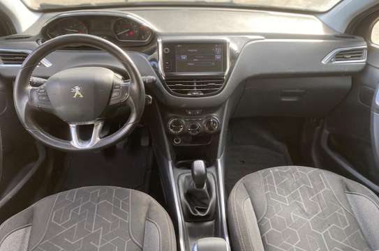 Peugeot 2008 image 4