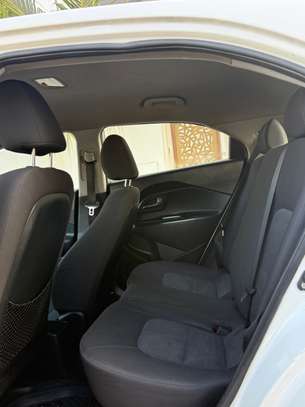 Kia rio image 2