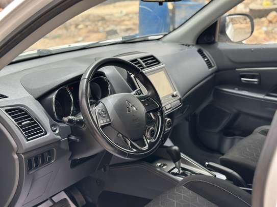 Mitsubishi RVR 2020 venant image 9