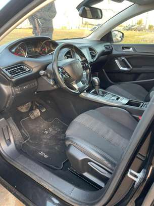 Peugeot 308 t9 image 3