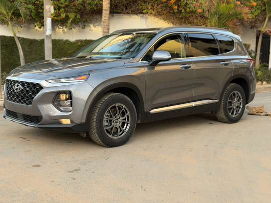 Hyundai Santafé image 4