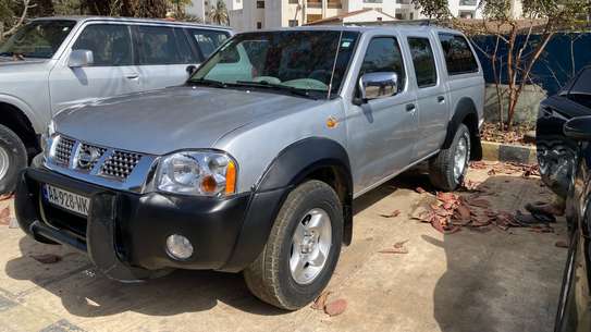 Nissan Nvara image 2