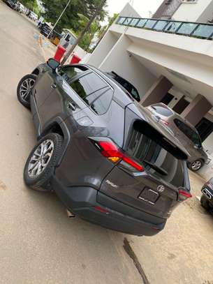 Toyota Rav 4 2019 image 6
