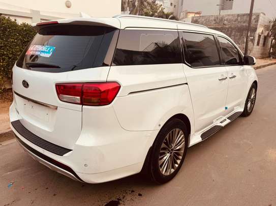 KIA *carnival*  *2018* image 6