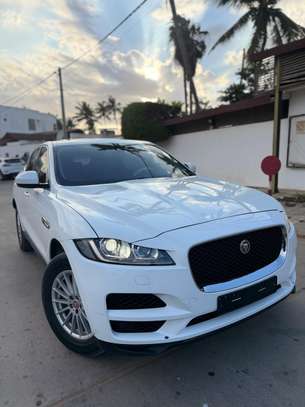 Jaguar F-Pace 2018 image 5