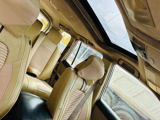 Toyota Prado Land Cruiser 2010 image 10