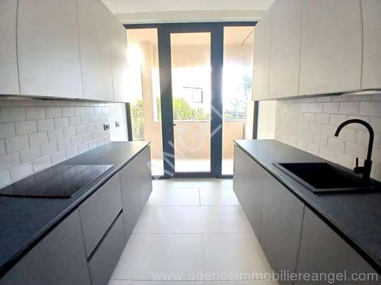 Ref_2811_PL_ Duplex avec terrasse  à louer aux Almadies image 12