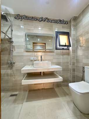 Appartement F3 à louer – Ngor Recasement image 7