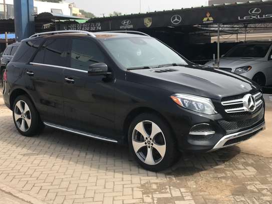 Mercedes Benz GLE 350 image 4