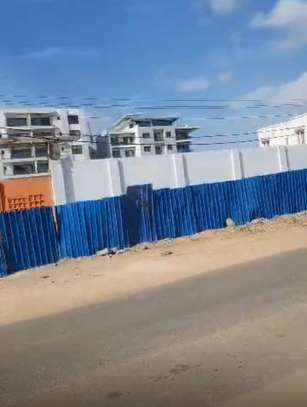 Terrain de 2391m2 tf sis sur la corniche des Almadies image 5