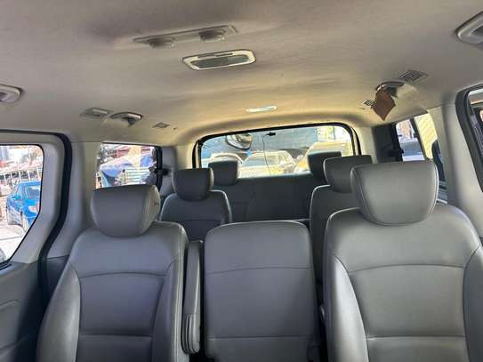 Hyundai Starex 2017 image 10