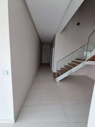 CENTRE MERMOZ : MAGNIFIQUE DUPLEX TYPE F4 image 5