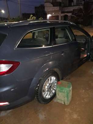 FORD MONDEO image 4