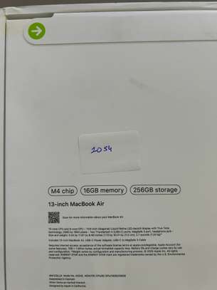 MacBook Air 2025 13 Pouces - M4 | 16GB RAM | 256 image 4