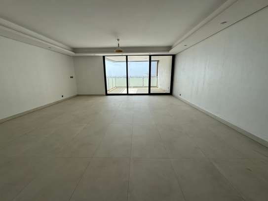 Plateau appartement 4 chambres à louer vue sur mer image 3