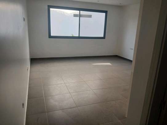 une duplex 5 chambres mermoz image 6