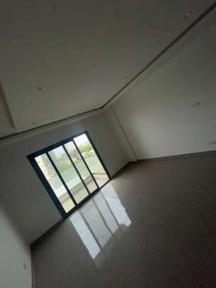 APPARTEMENT DE LUXE F4 au  Point E (DAKAR) image 9