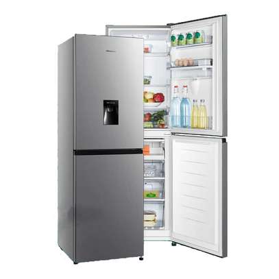 Réfrigérateurs Hisense 4 tiroirs avec fontaine image 2