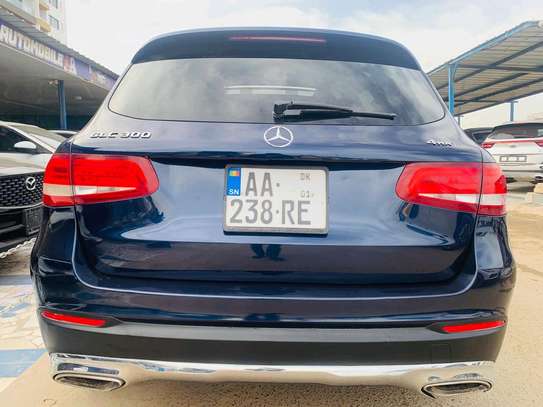 Mervedes glc300 2017 image 15