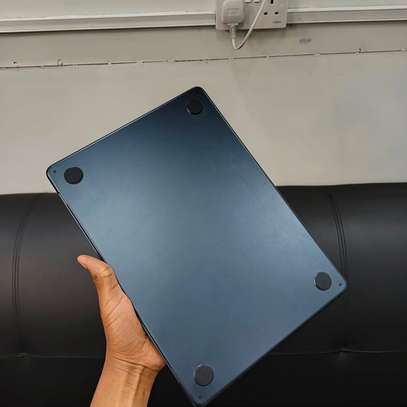 MacBook Air M2 (2022) 13.6 inch 2Terra /Ram 24GB image 4
