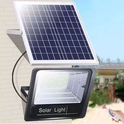 Projecteur solaire LED détecteur mouvement extérieur image 2