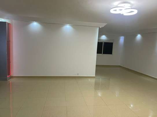 Grands appartements F4 aux Almadies route du King Fahd image 3
