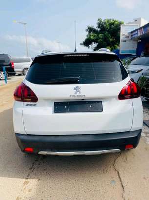 Peugeot 2008 2018 image 14