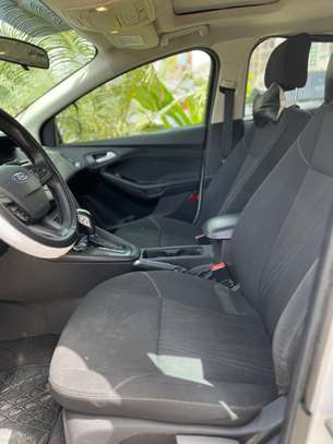 Ford Focus image 8