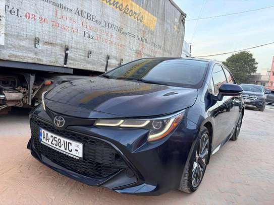 Toyota corolla image 2