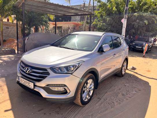Hyundai Santa Fe 2018 image 2