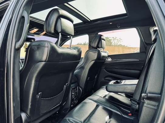 Jeep grand Cherokee trailhawk image 9