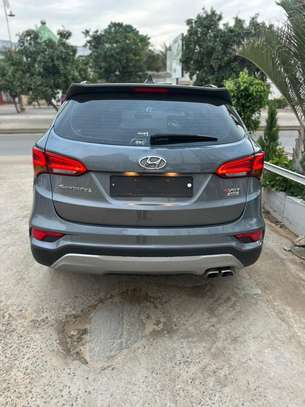 Hyundai Santafe 2017 image 13