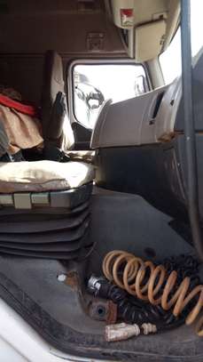 Camion DXI 450 2010 image 2